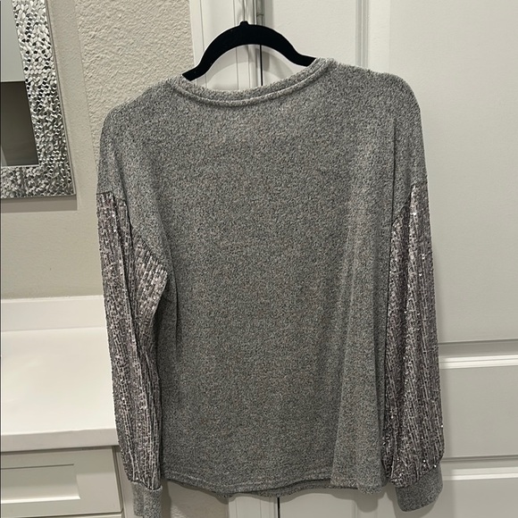 Maurices Gray Puff Sleeve evening shirt - Picture 3 of 4